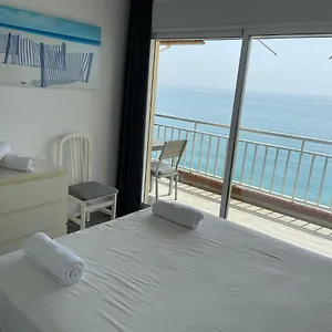 https://mediterranean-suite-first-line-beach-costa-del-sol.1costadelsol.com
