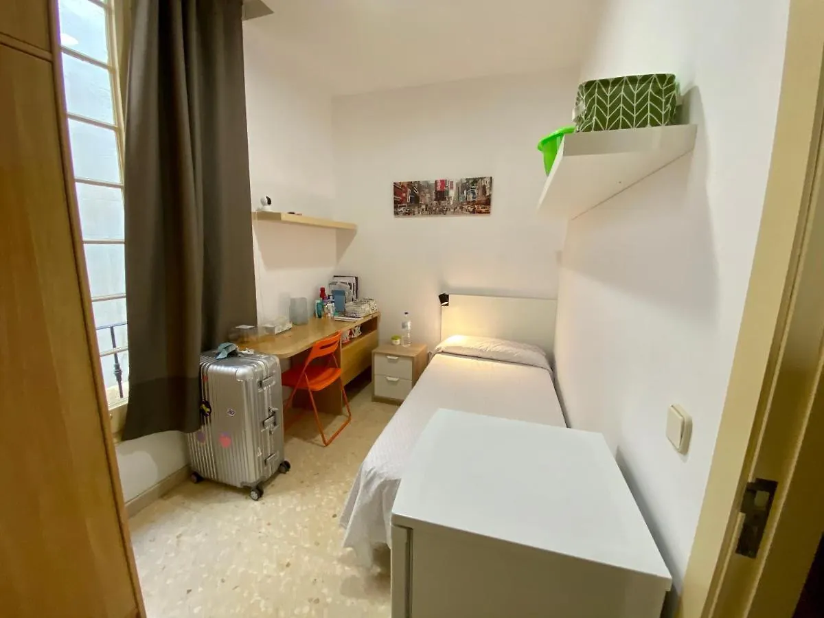 Barcelona Housing Student 0*,