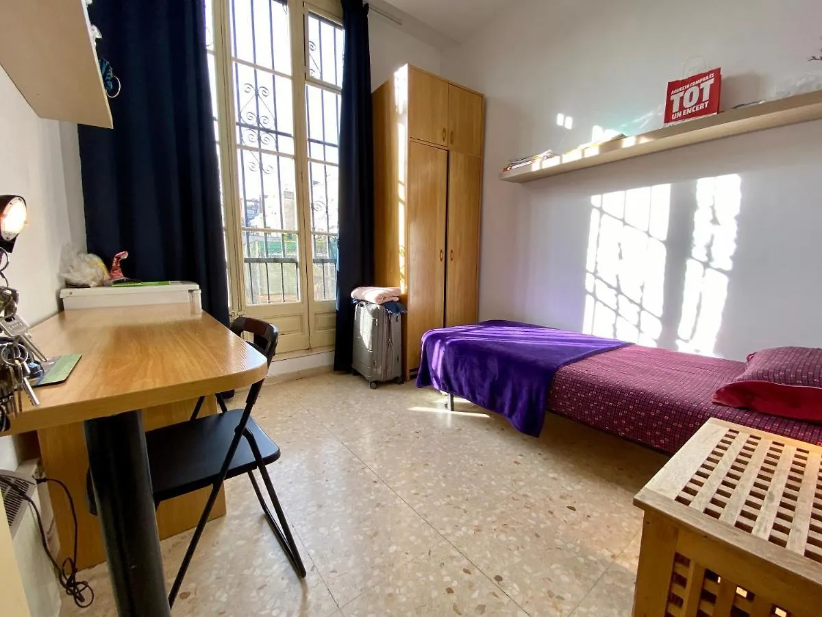 Barcelona Housing Student 0*,